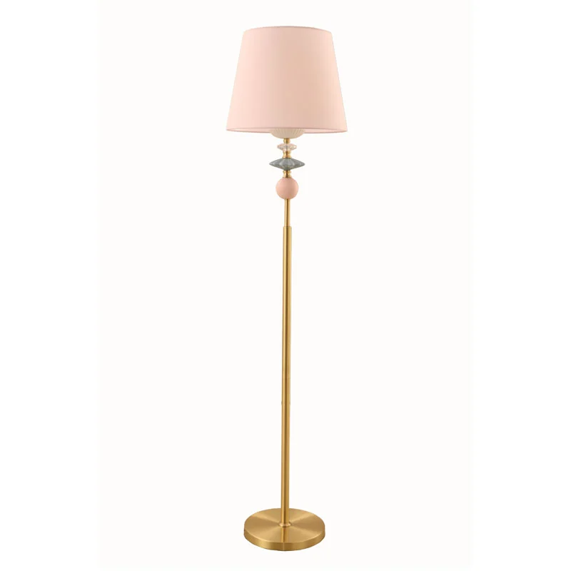 Napa Pilih Lampu Lantai Porselen Drum Emas Sandy kanggo Ruang Sampeyan?
